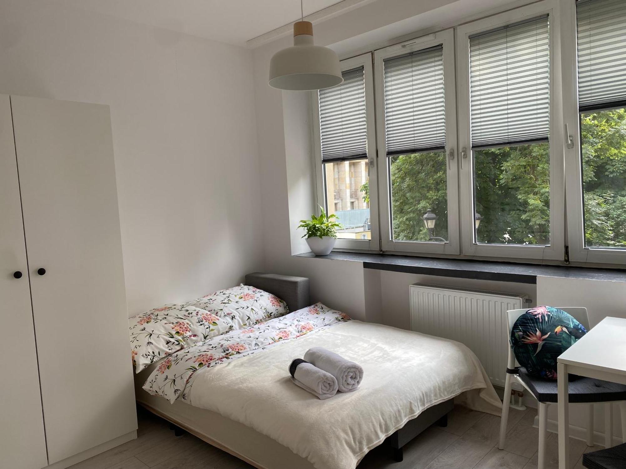 Kawalerki Basi Przy Dabrowskiego 22 Katowice Bagian luar foto